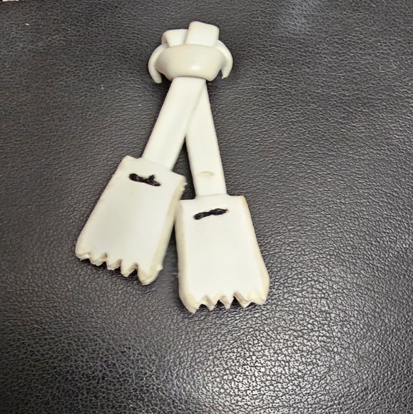 Jones New York Black and White Tuxedo Tassel Clutch EUC - Picture 10 of 16